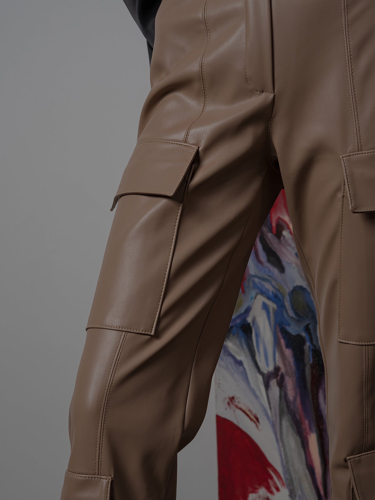 MAURA in Leather Beige